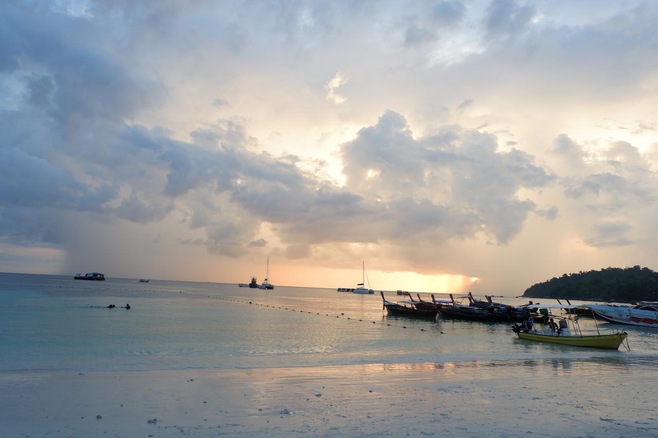 Charming Lipe Beach Resort Exterior foto