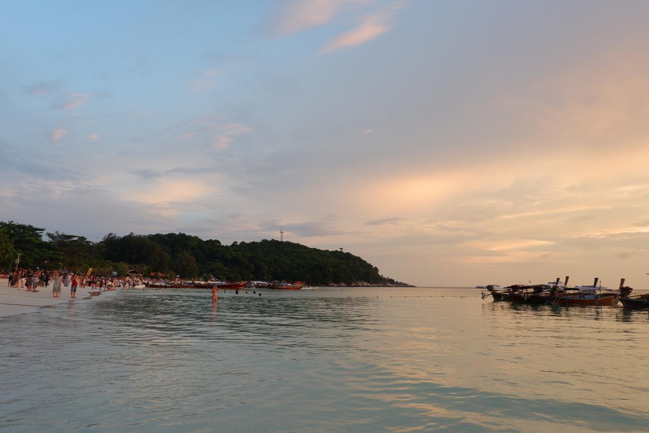 Charming Lipe Beach Resort Exterior foto