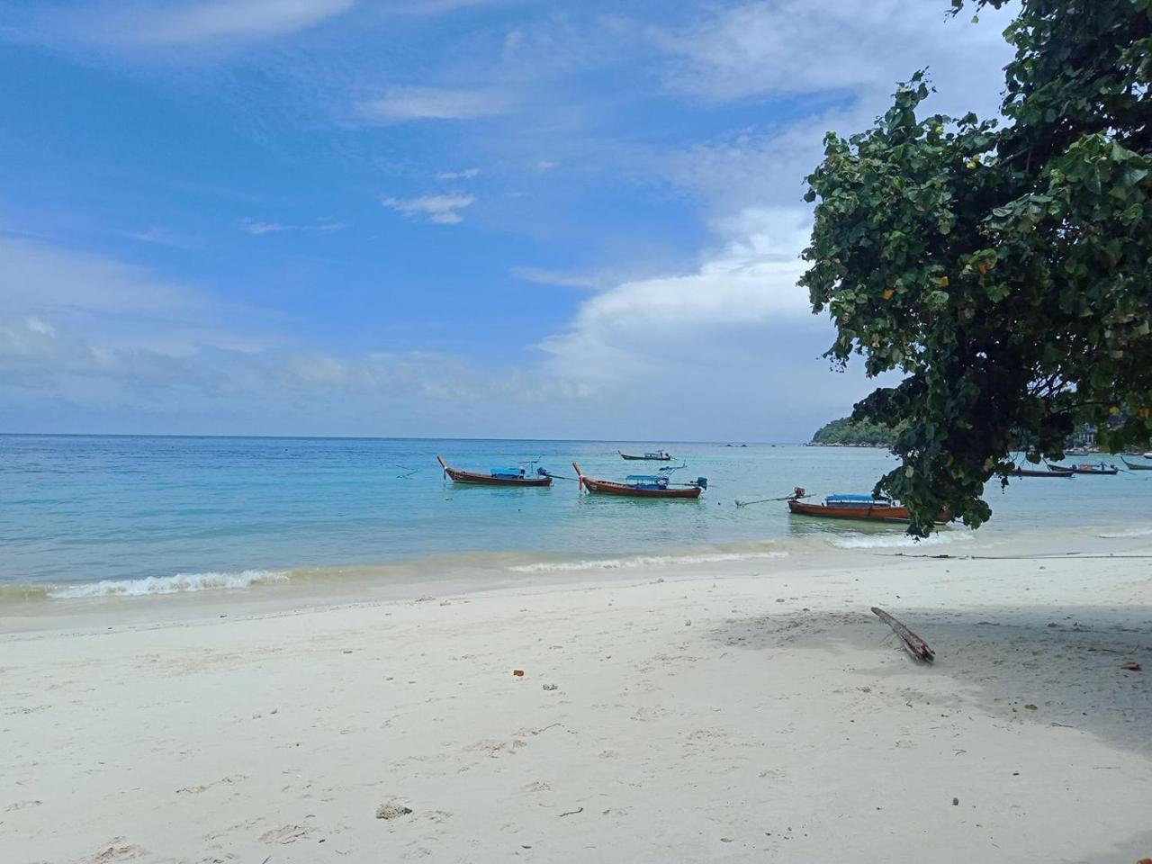 Charming Lipe Beach Resort Exterior foto
